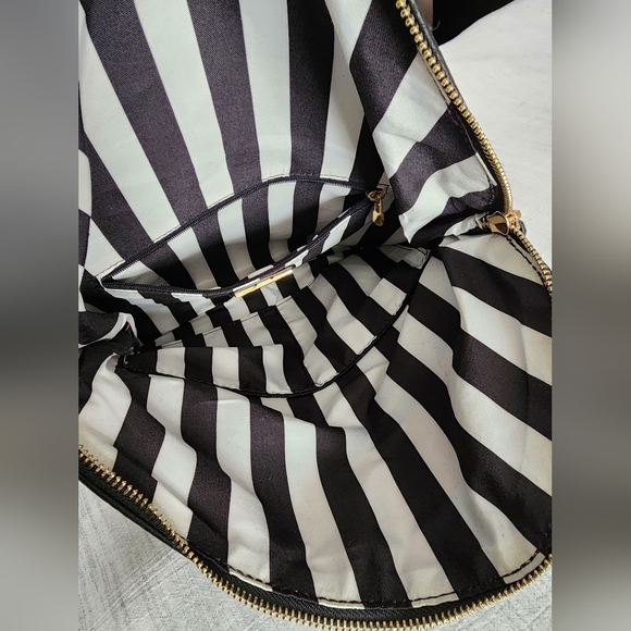 Urban Expressions Clutch - Black - Picture 7 of 13